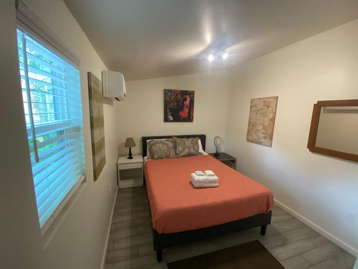 One Bedroom Apartment With Hot Tub 2 Blocks To Magazine Street Nova Orleães Exterior foto